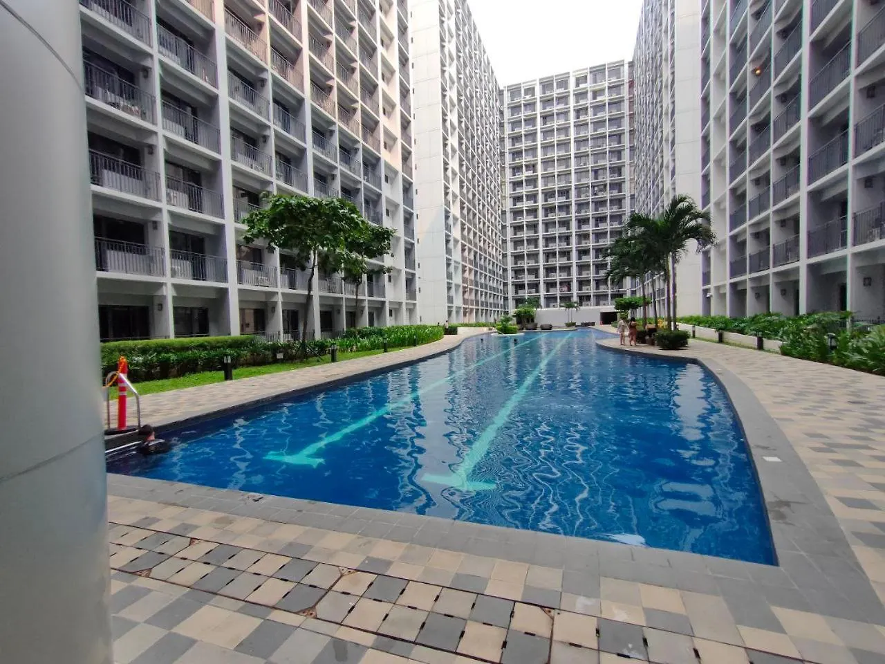 Rosver Hideaway - Close To Moa A 5 Minutes Walk Manila Apartman
